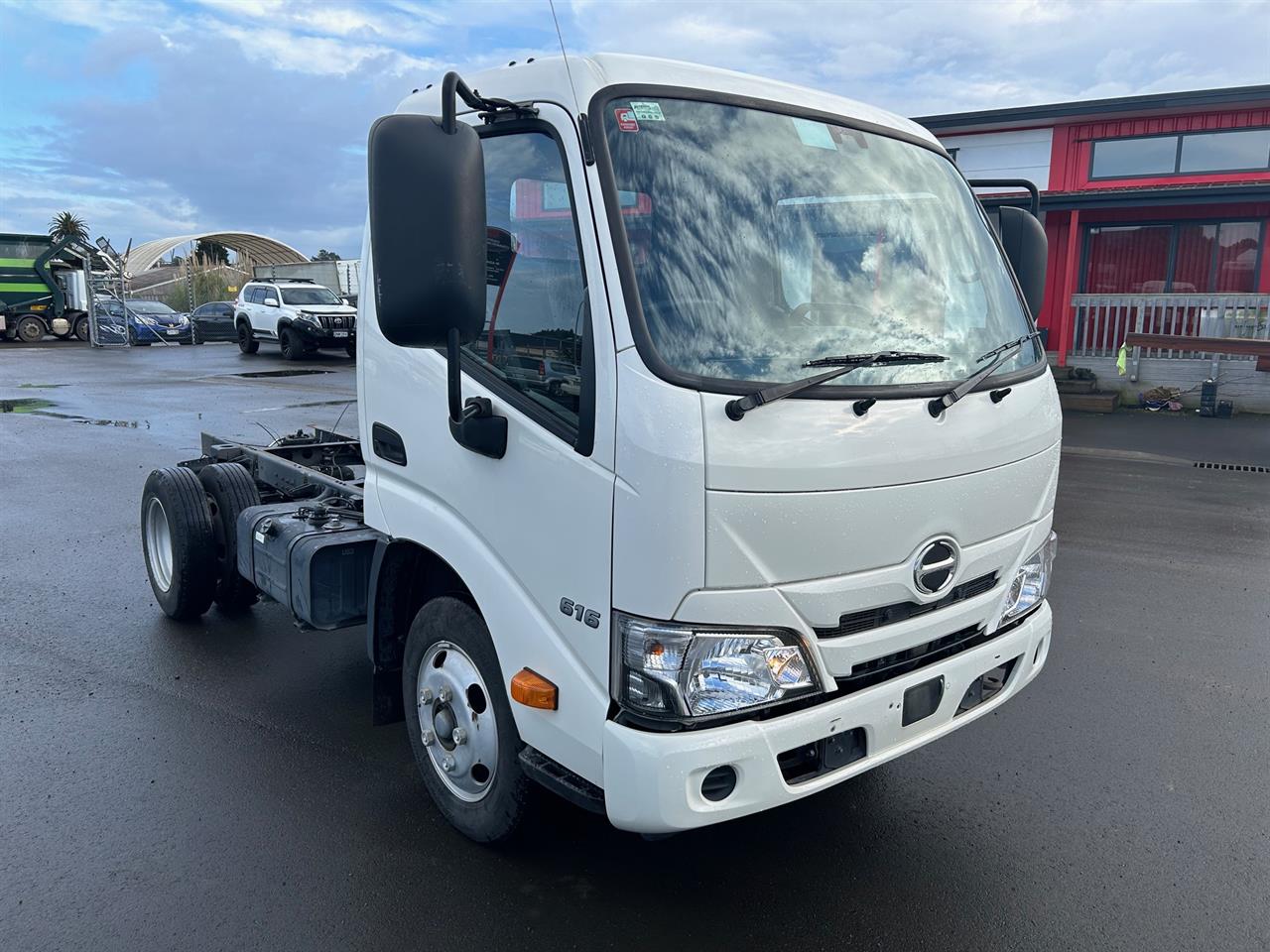 2021 Hino 300 616