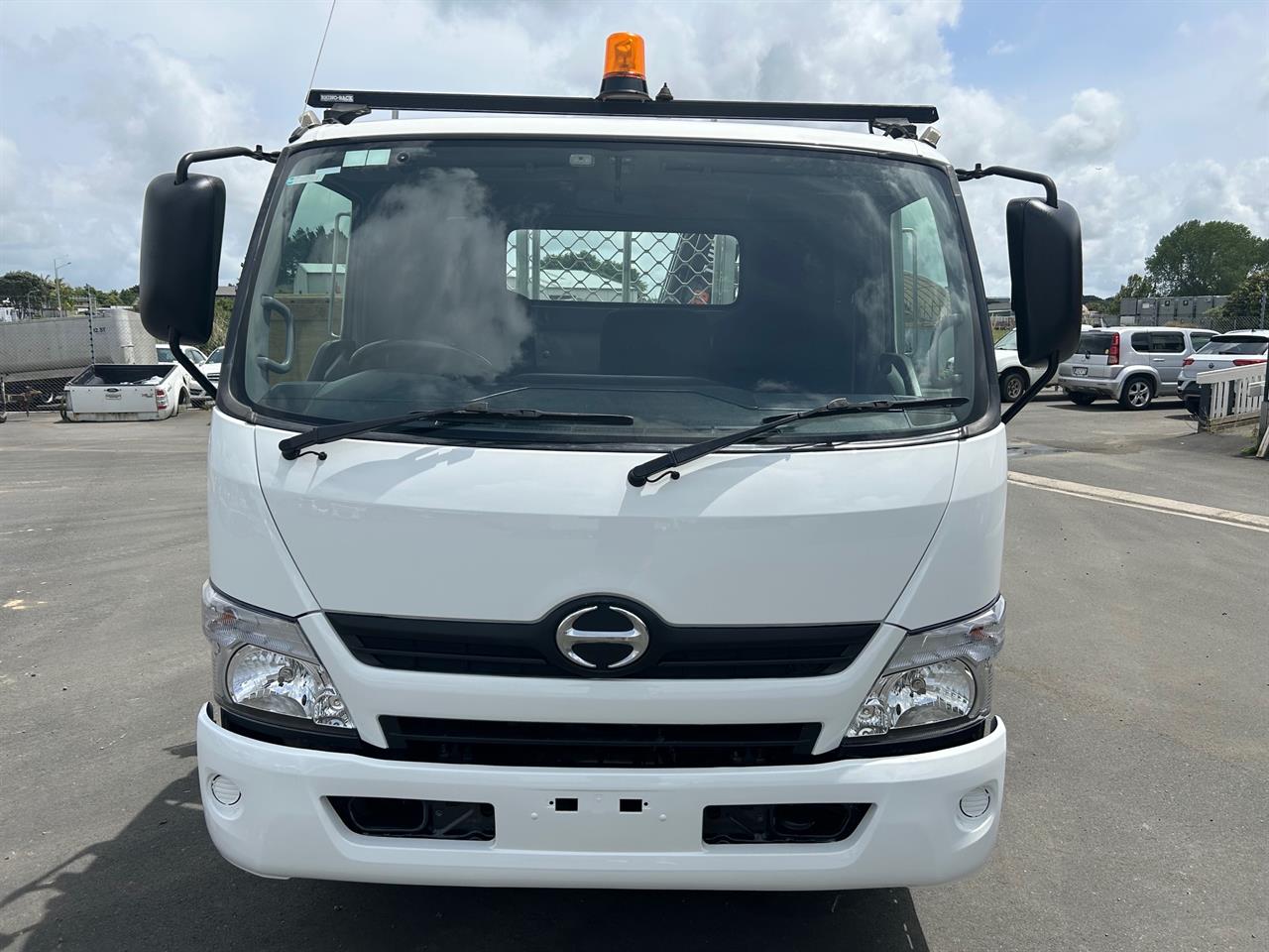 2016 Hino 300