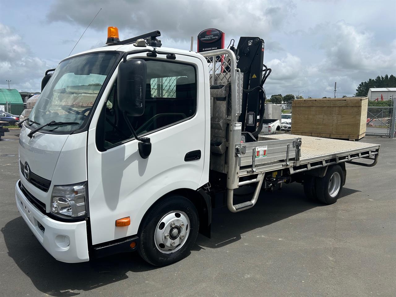 2016 Hino 300