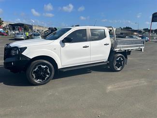 2022 Nissan Navara - Thumbnail