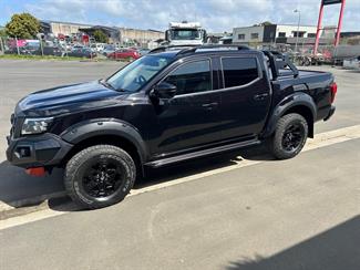 2022 Nissan Navara - Thumbnail