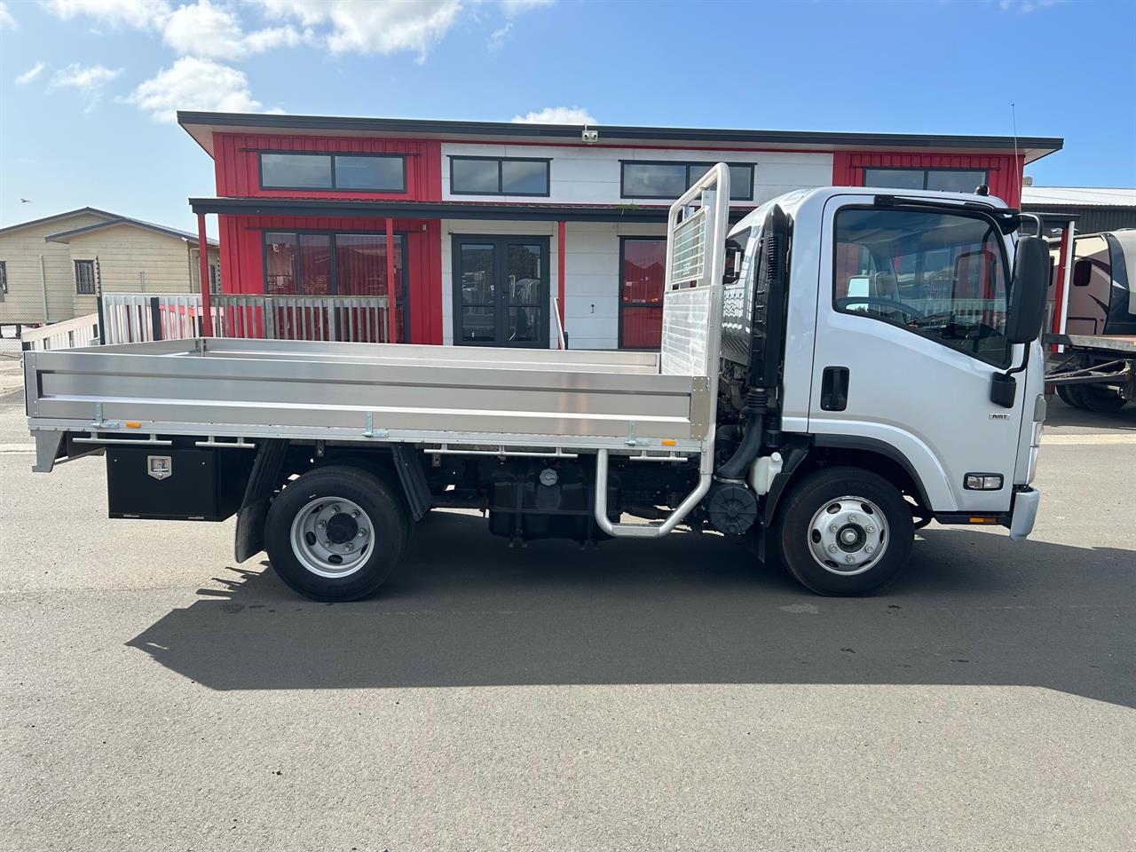 2022 Isuzu NPR