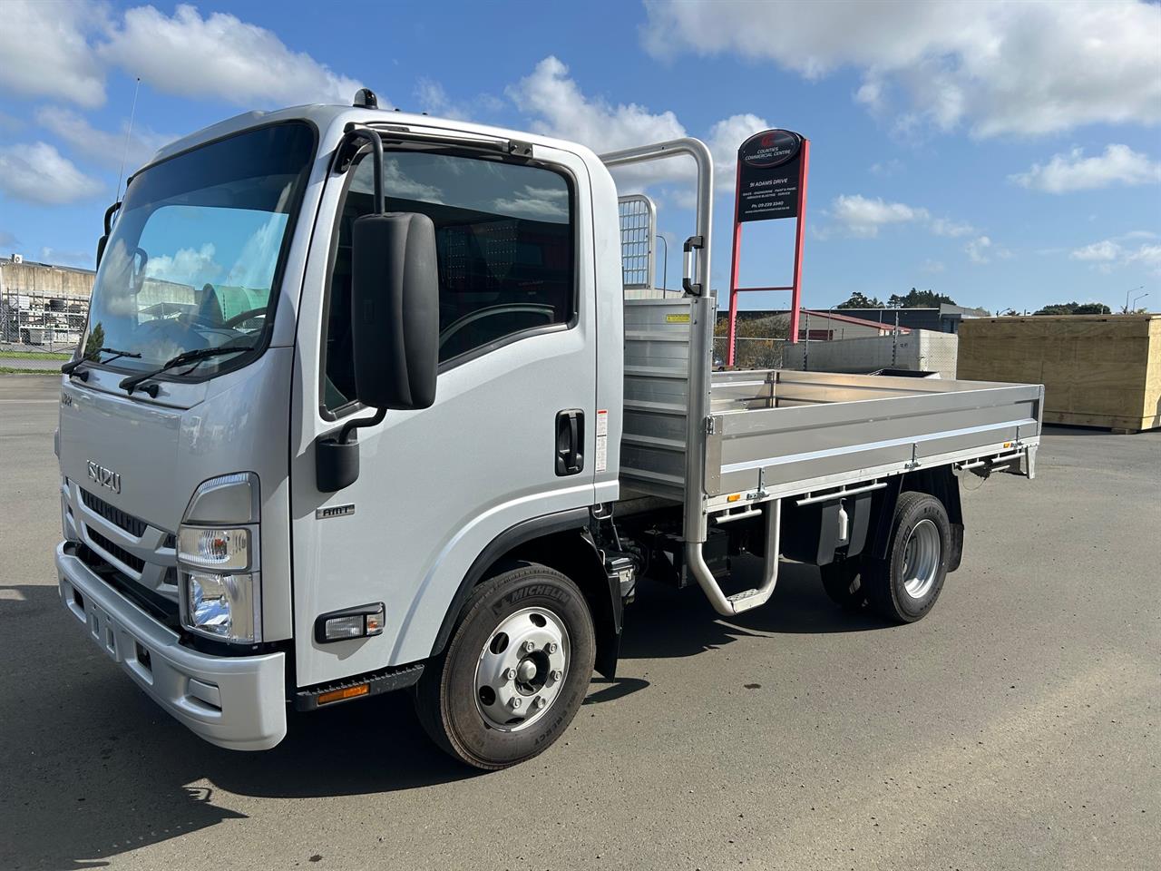 2022 Isuzu NPR