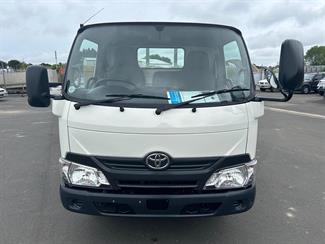 2018 Toyota Dyna - Thumbnail