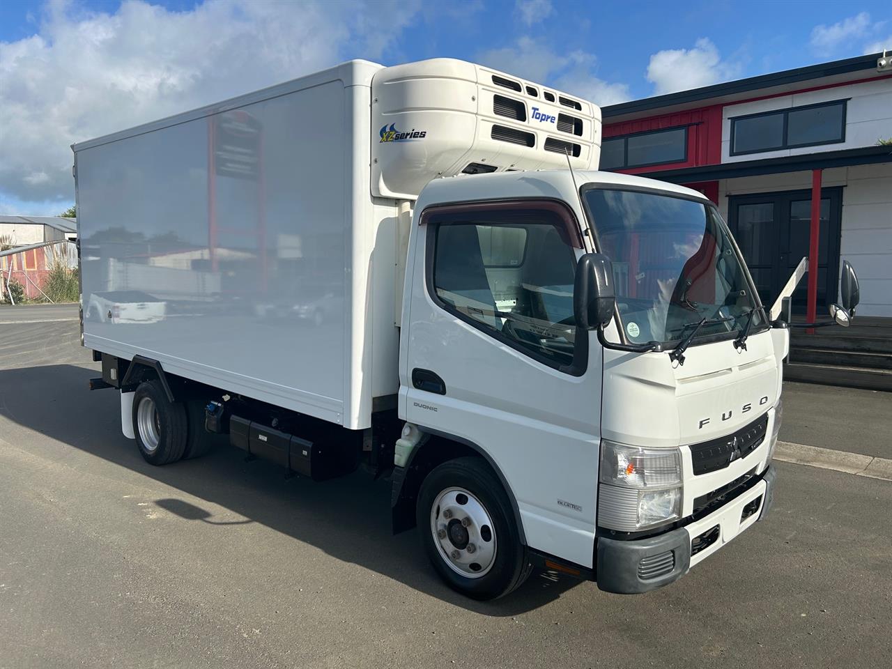 2011 Mitsubishi Canter